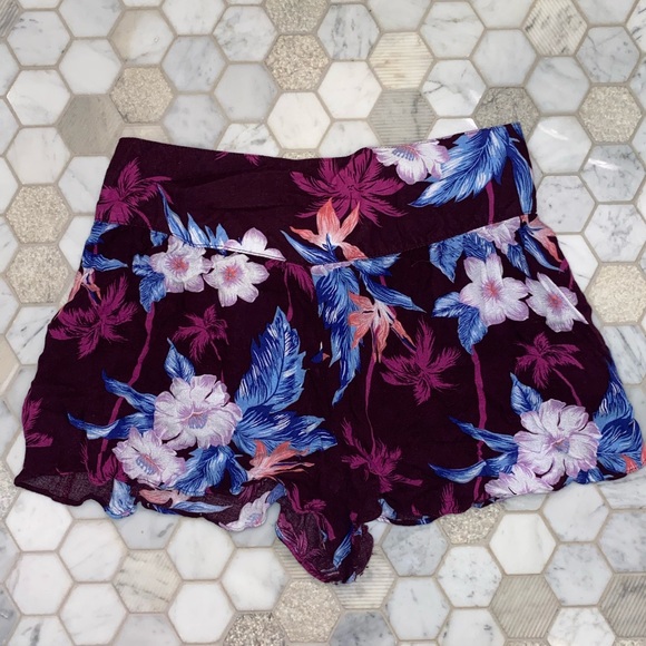 American Eagle Outfitters Pants - Floral American Eagles Shorts